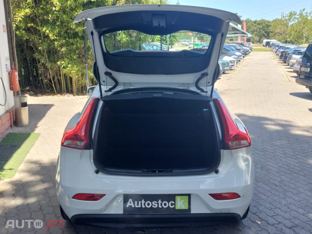 Volvo V40 2.0 D2 Summum
