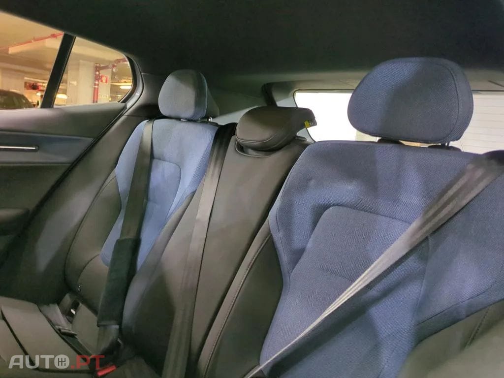Volvo EX30 51 kWh Single Motor Core