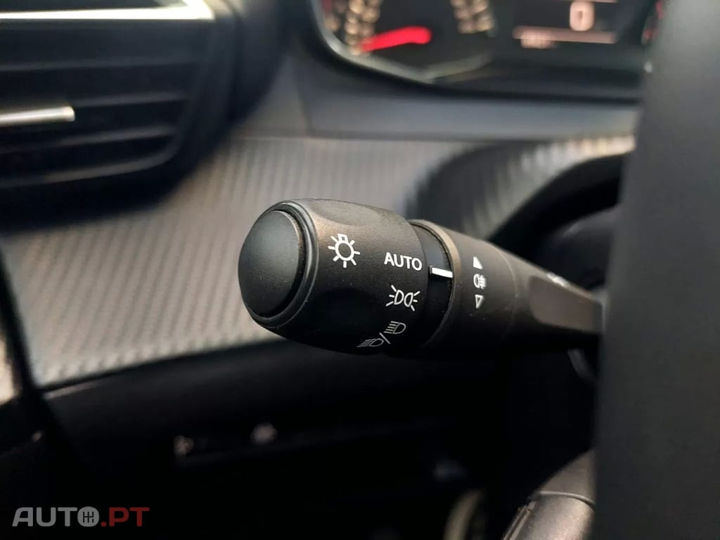 Peugeot 2008 1.2 PureTech Active Pack