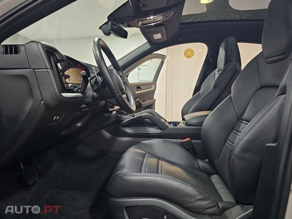 Porsche Cayenne E-Hybrid Black Edition