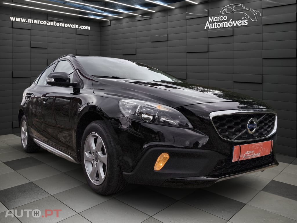 Volvo V40 Cross Country 2.0 D2 Momentum Geartronic