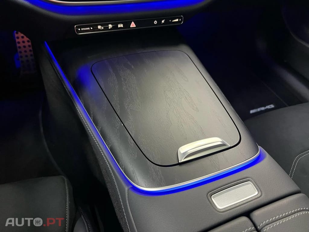Mercedes-Benz E 300 e AMG Line