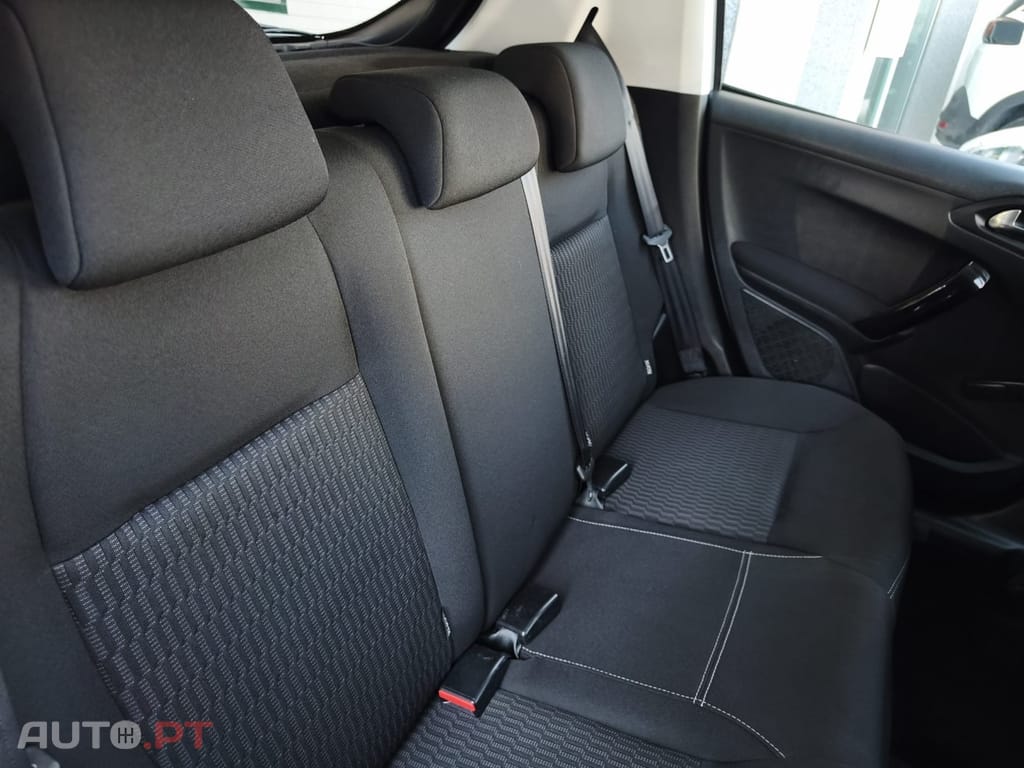 Peugeot 208 1.5 BlueHDi Active