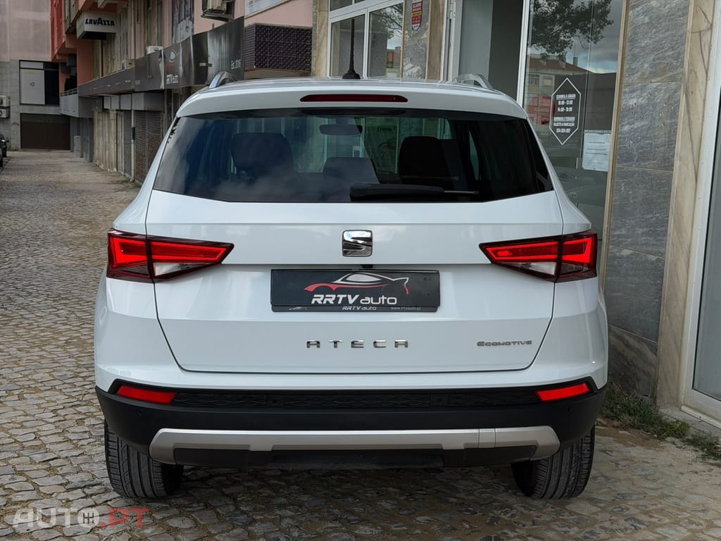 SEAT Ateca 1.6 TDI Ecomotive Reference — fotografia 13