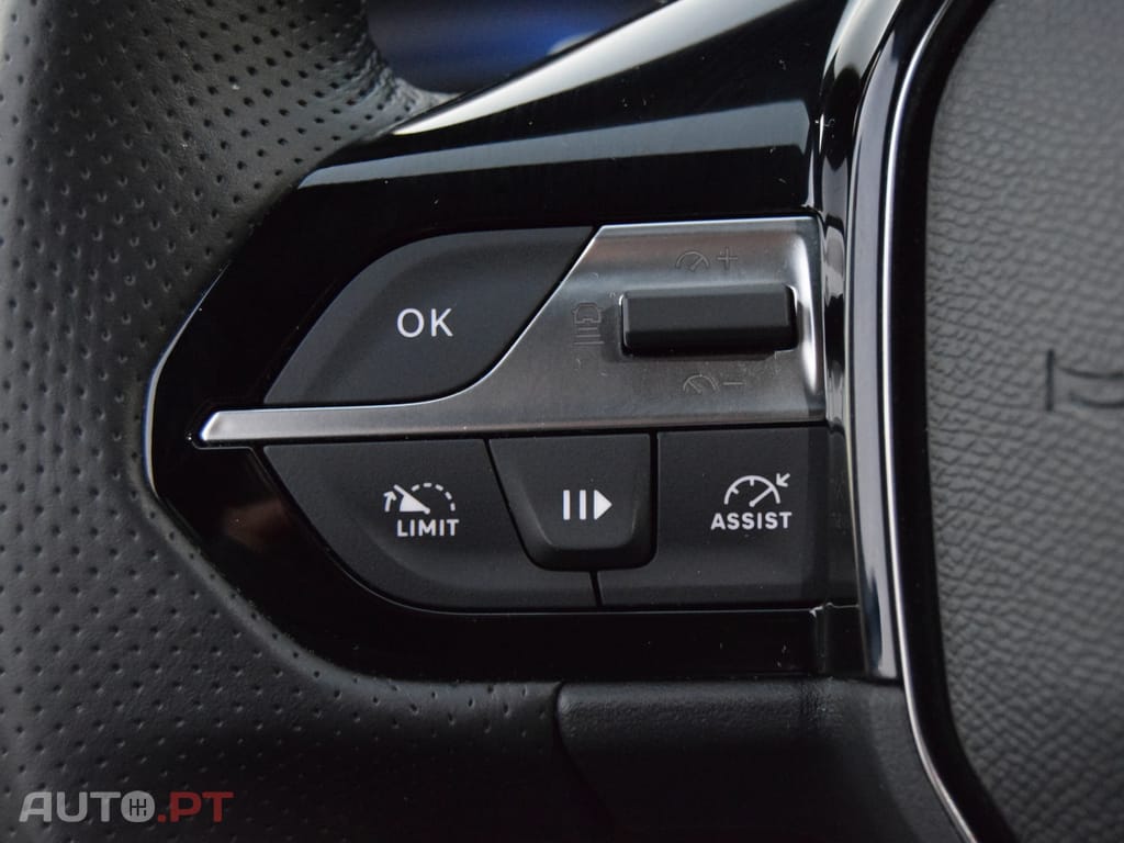 Peugeot 408 1.6 Hybrid GT e-EAT8