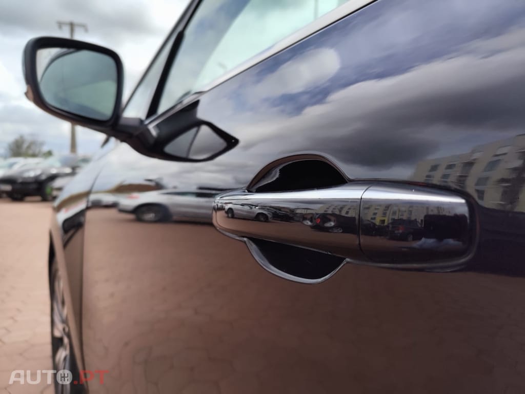 Renault Espace 1.6 dCi Initiale Paris EDC