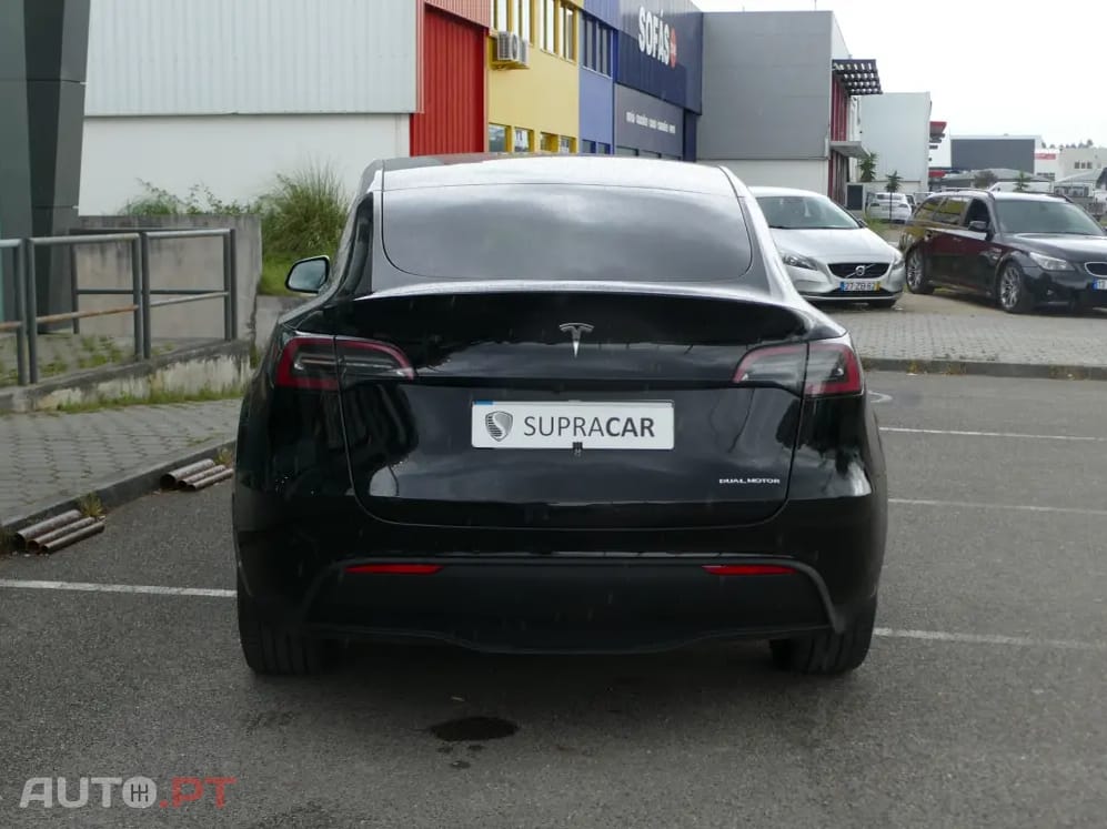 Tesla Model Y Long Range Tração Integral