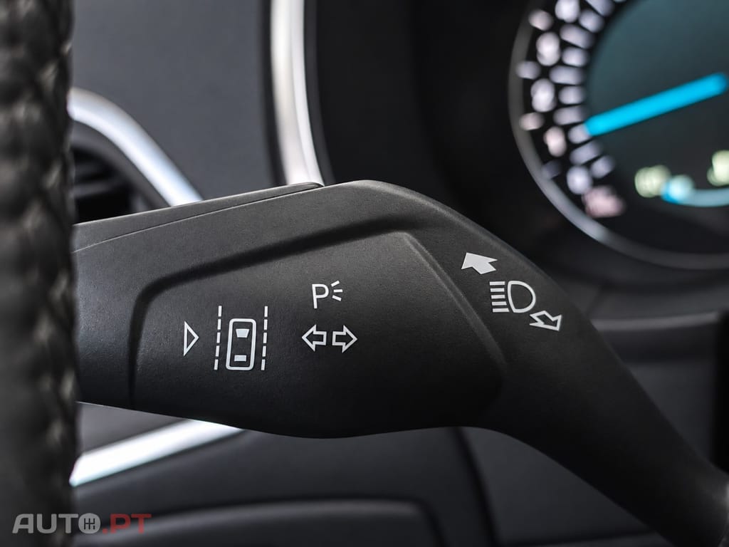 Ford S-Max 2.5 FHEV Titanium