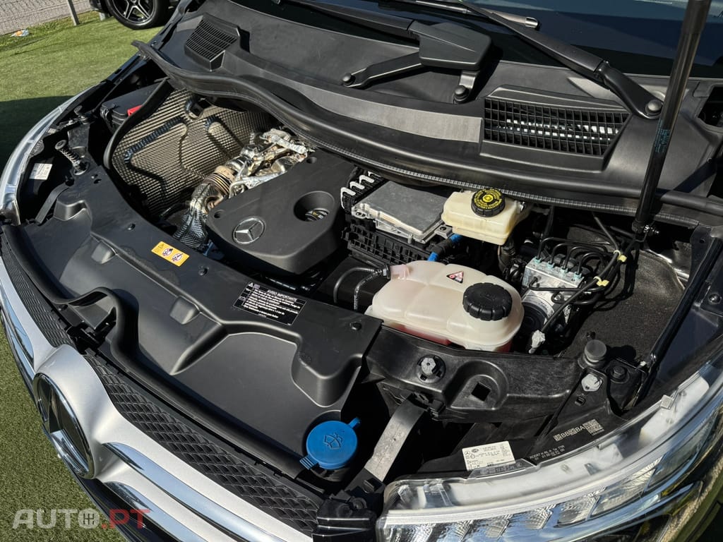 Mercedes-Benz V 300 d Longo Avantgarde