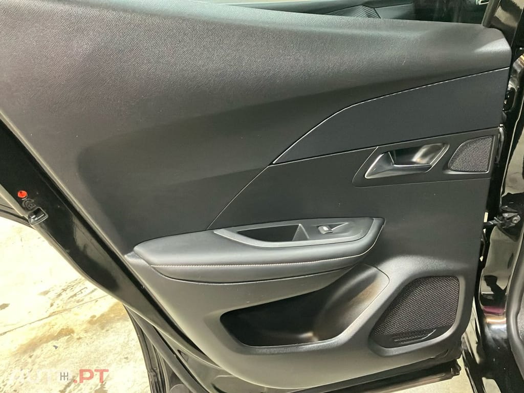 Peugeot 2008 1.2 PureTech Allure