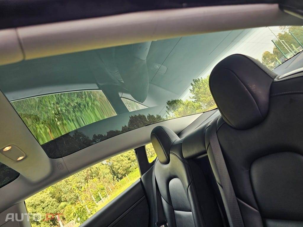 Tesla Model 3 Standard Range Plus RWD