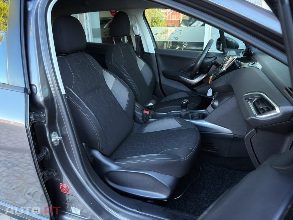 Peugeot 2008 1.6 BlueHDi Style