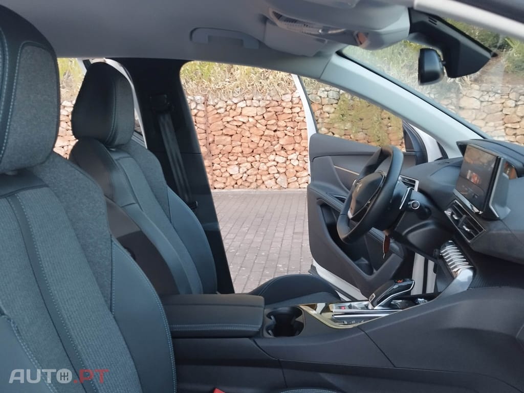 Peugeot 5008 1.5 BlueHDi Allure Pack EAT8