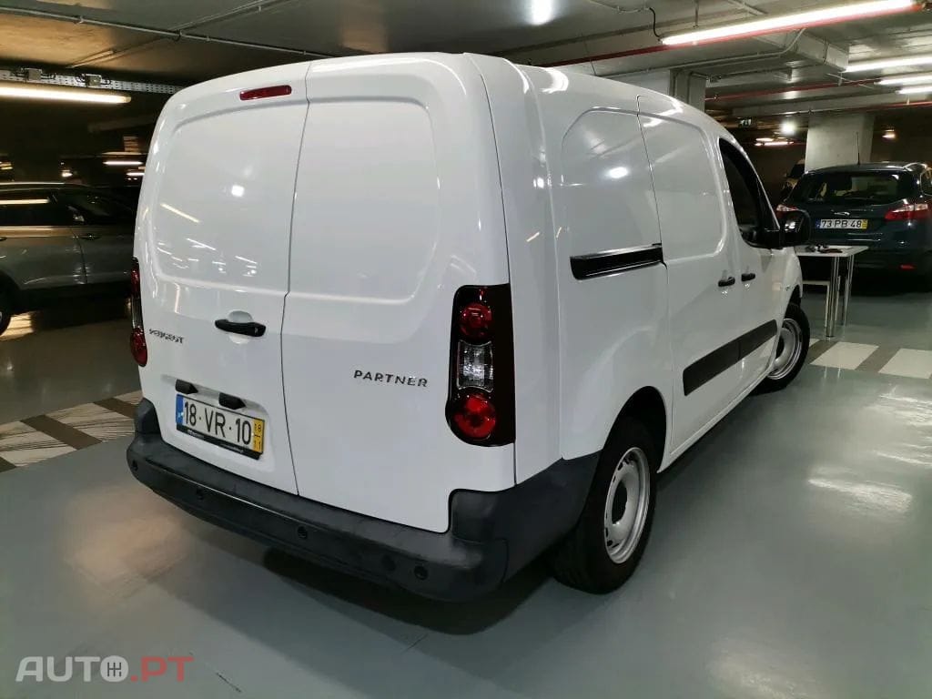 Peugeot Partner 1.6 BlueHDi L2 Premium 3L