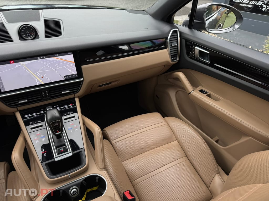 Porsche Cayenne Standard