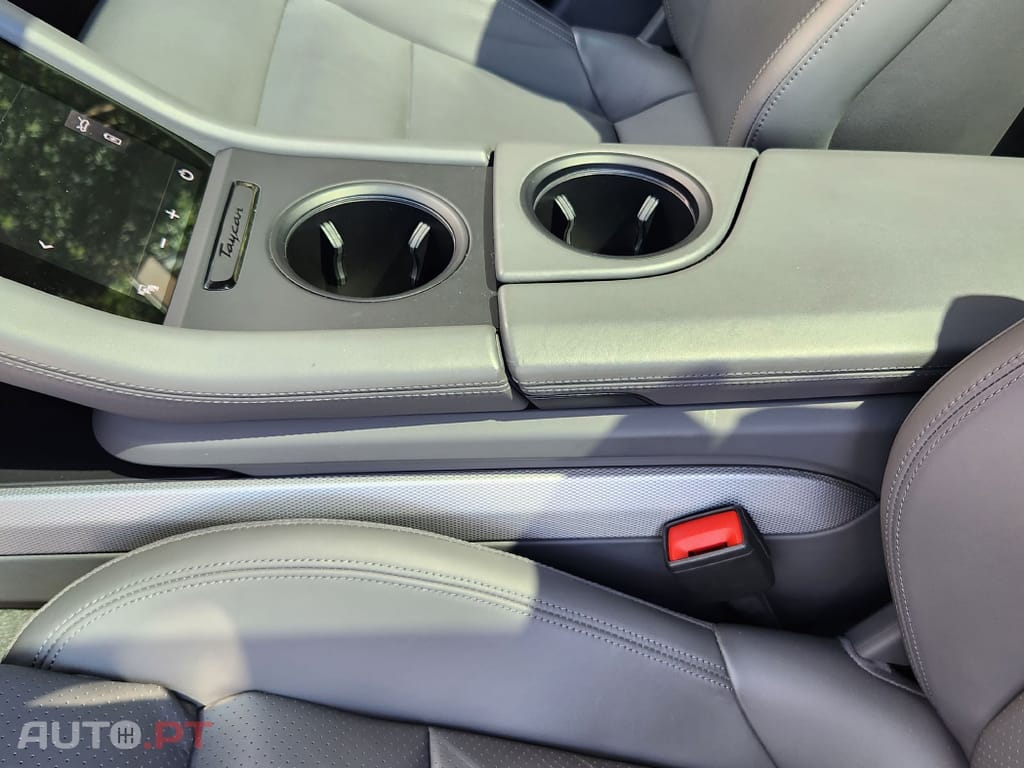 Porsche Taycan 4S bateria Performance Plus