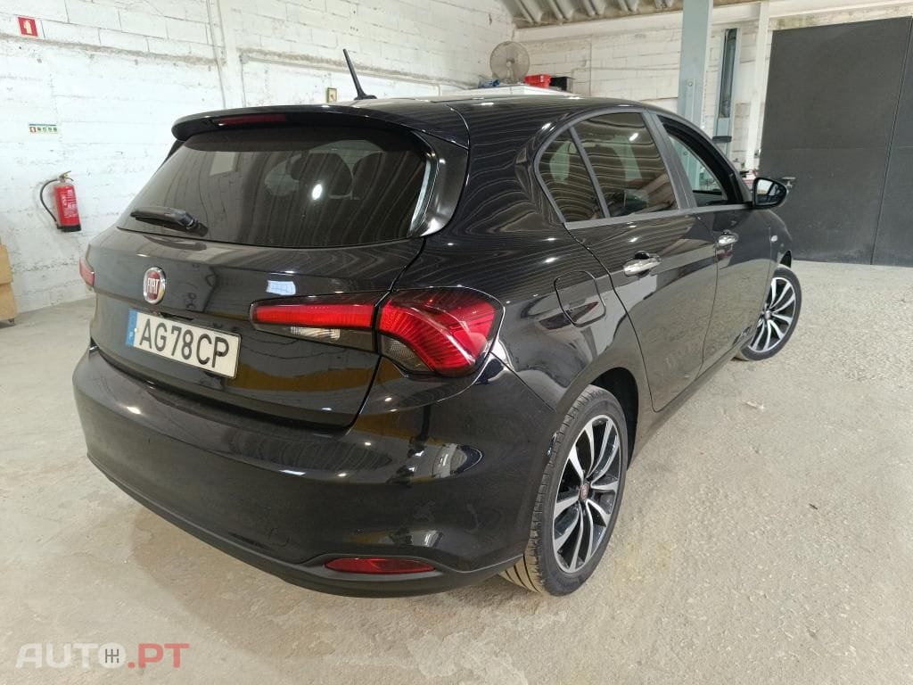 Fiat Tipo 1.3 M-Jet Lounge