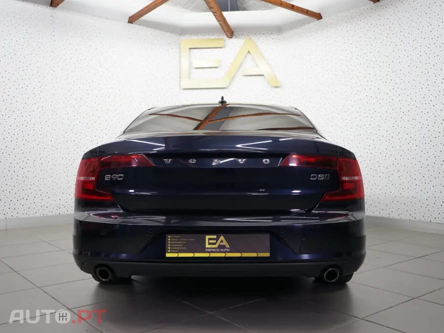 Volvo S90 2.0 D5 Momentum AWD Geartronic