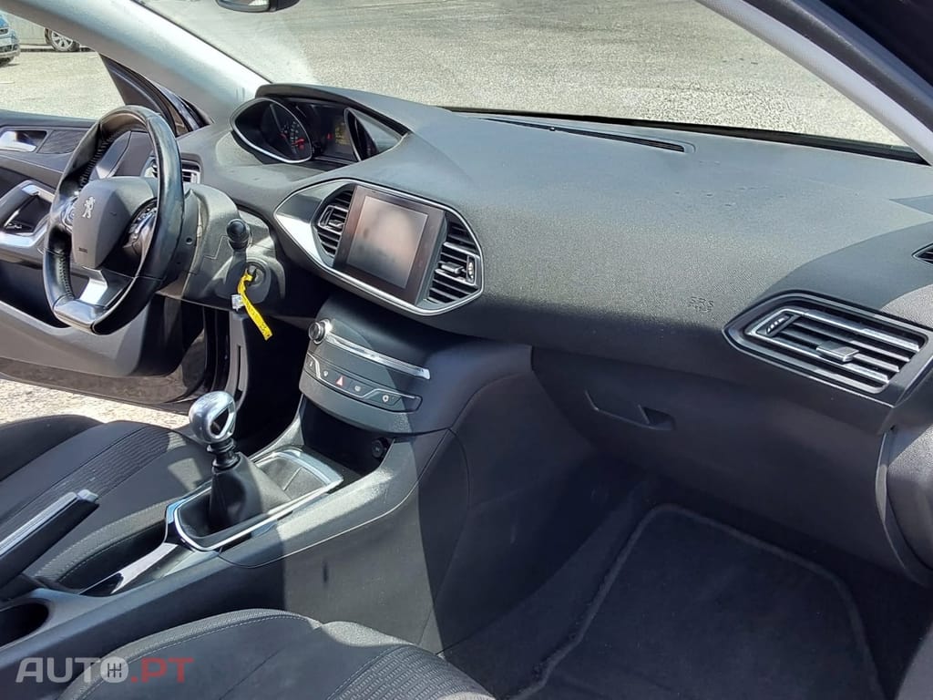 Peugeot 308 SW 1.6 BlueHDi Style