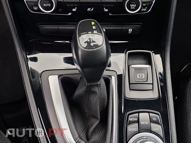 BMW 218 i Auto