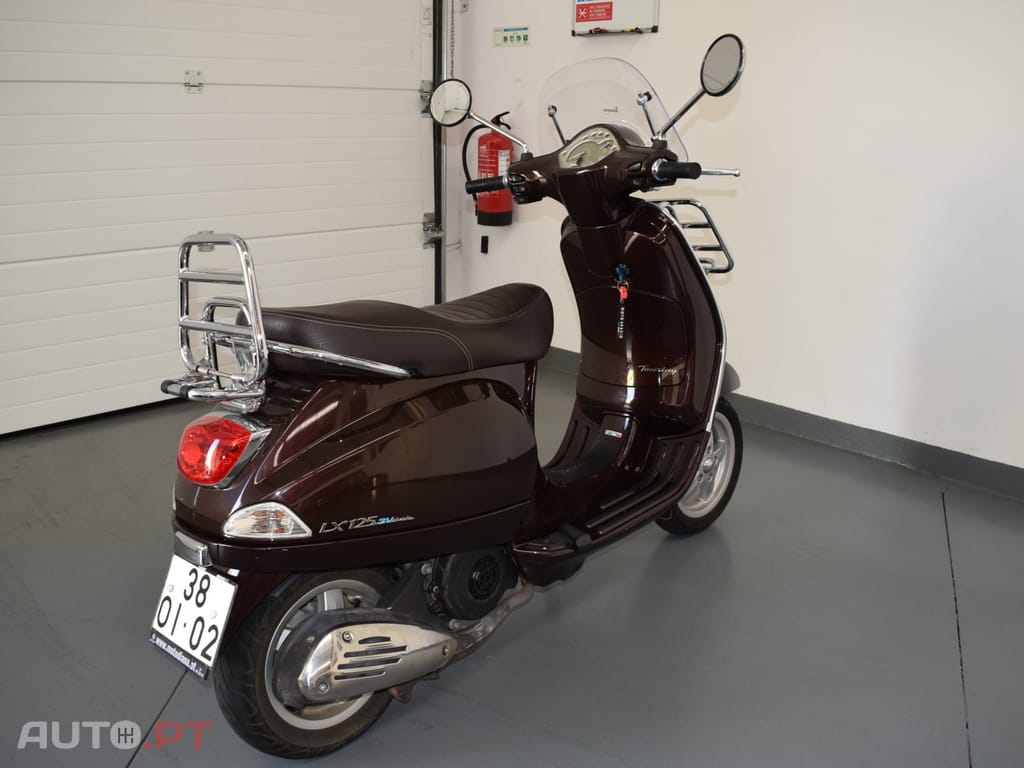 Piaggio Vespa LX 125 IE 4T 3V