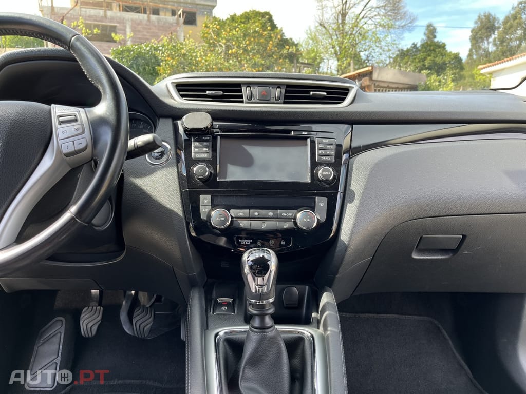 Nissan Qashqai 1.5 dCi N-Connecta 18 RS+PS