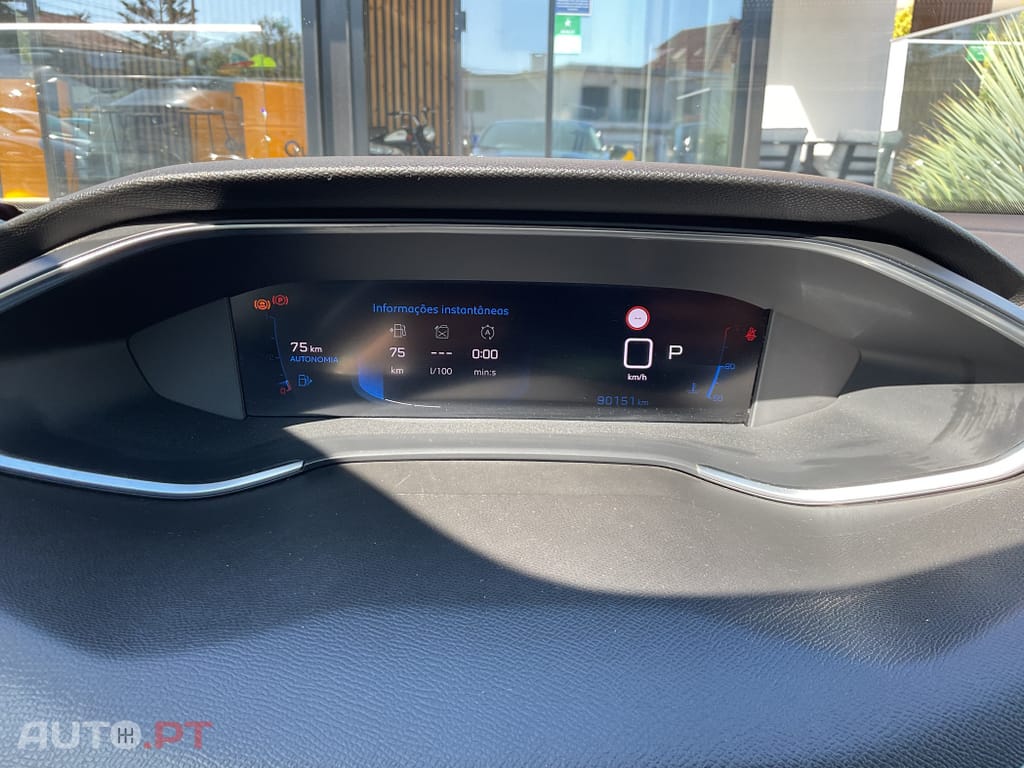 Peugeot 308 1.2 PureTech Allure EAT8