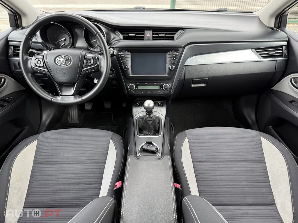 Toyota Avensis 2.0 D-4D Sport