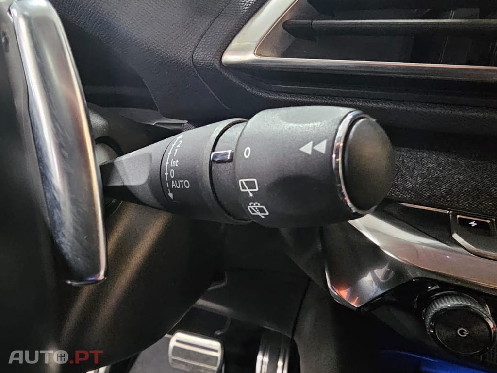 Peugeot 3008 1.6 Hybrid Allure Pack e-EAT8