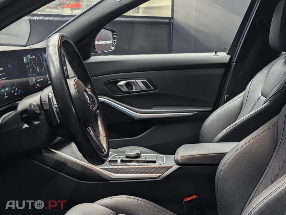 BMW 320 e Pack Desportivo M Auto