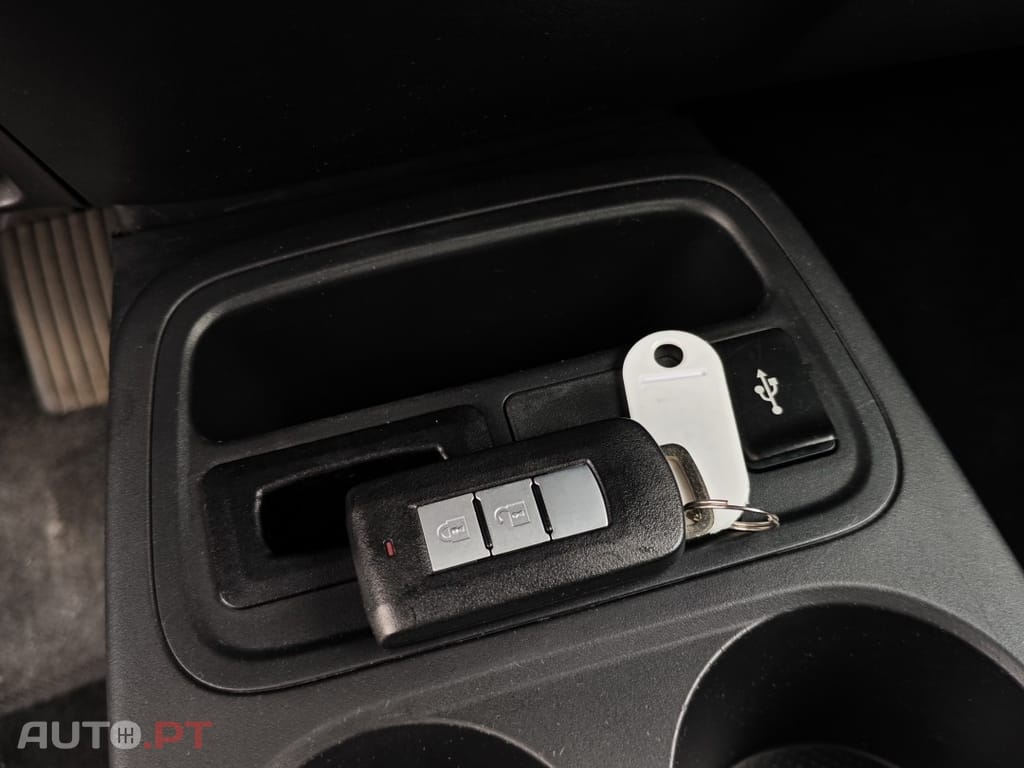 Mitsubishi Space Star 1.2 Intense Connect Edition