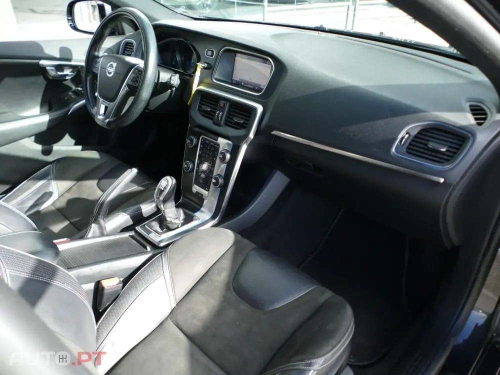Volvo V40 1.6 D2 R-Design