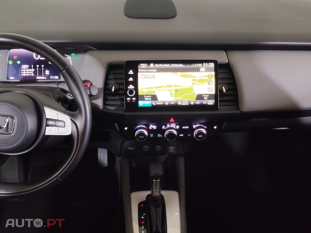 Honda Jazz 1.5i-MMD Crosstar Executive