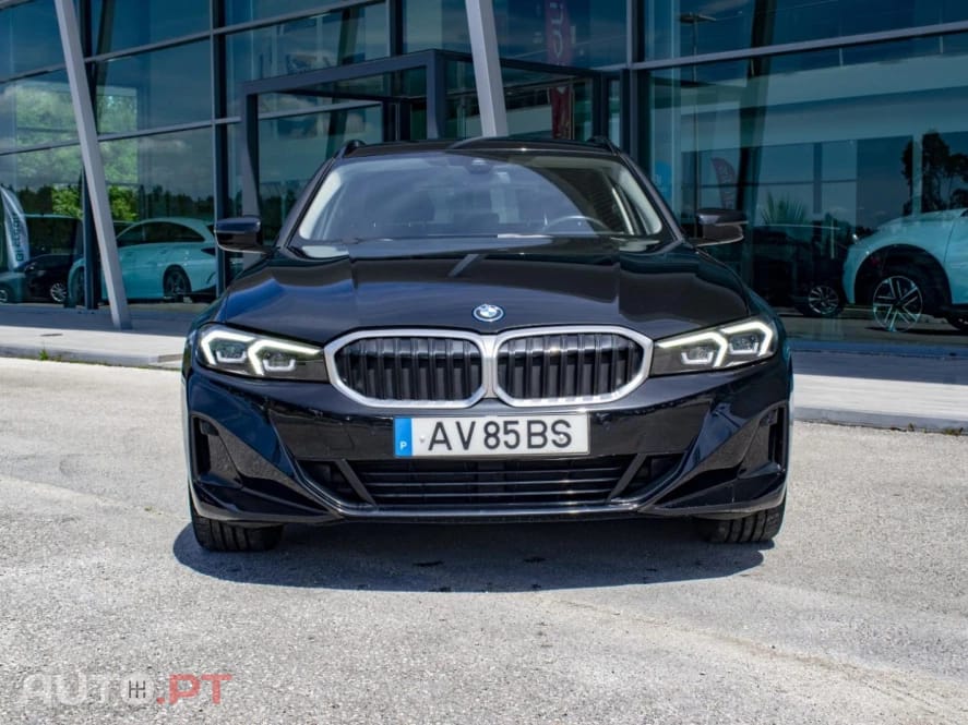 BMW 320 e Touring Auto