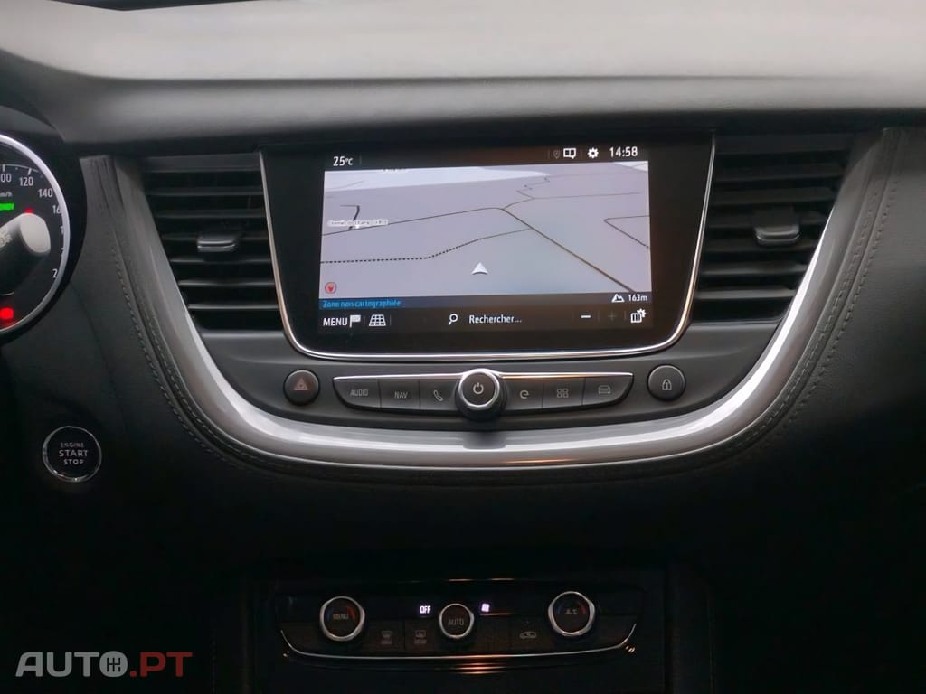 Opel Grandland (X) 1.6 T PHEV Design & Tech