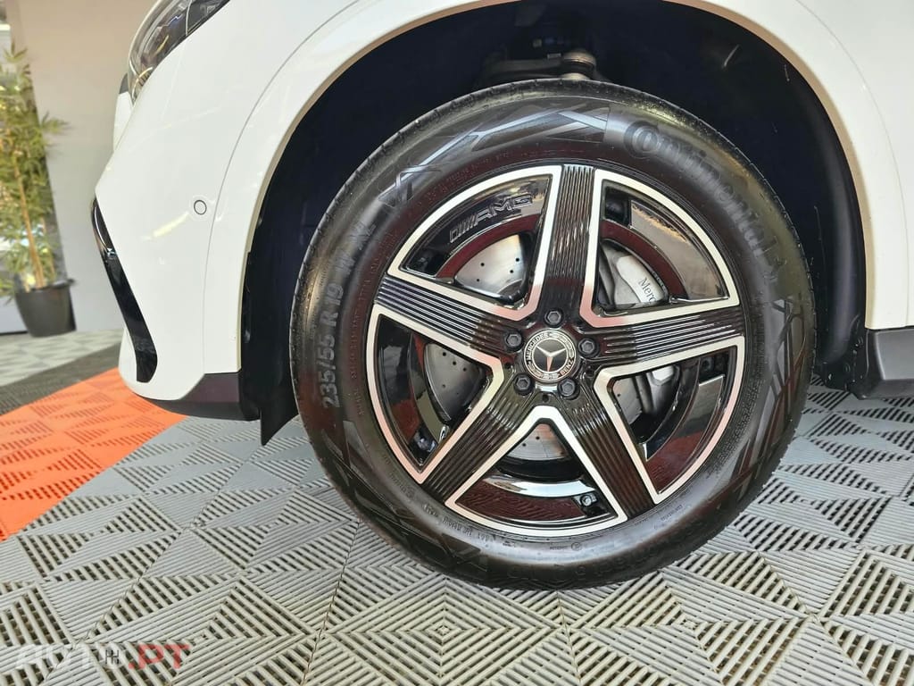 Mercedes-Benz GLC 300 de 4MATIC AMG Line
