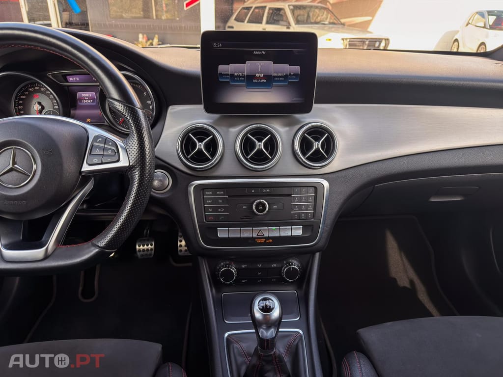 Mercedes-Benz CLA 180 Shooting Brake AMG LINE