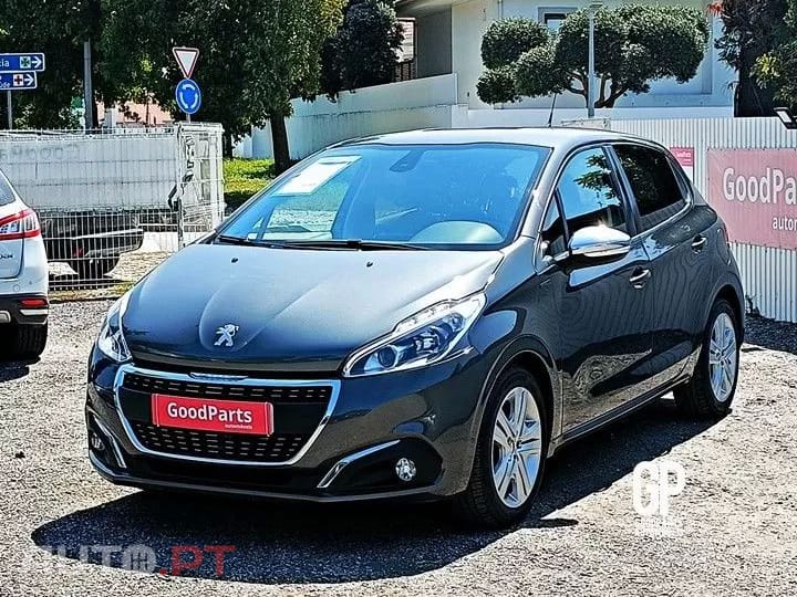 Peugeot 208 1.2 PureTech Signature