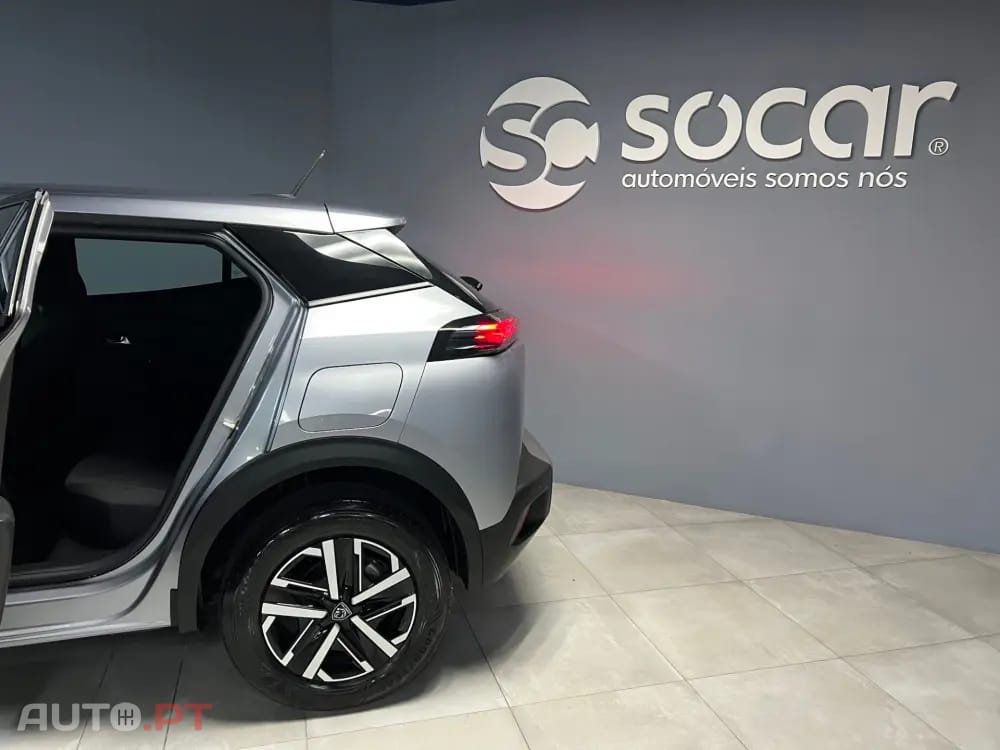 Peugeot 2008 1.2 PureTech Active