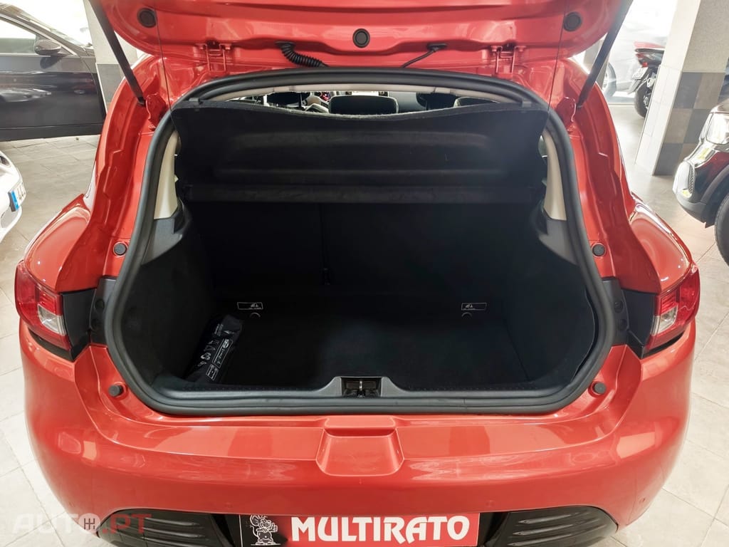 Renault Clio 0.9 TCe Limited Bi-Fuel