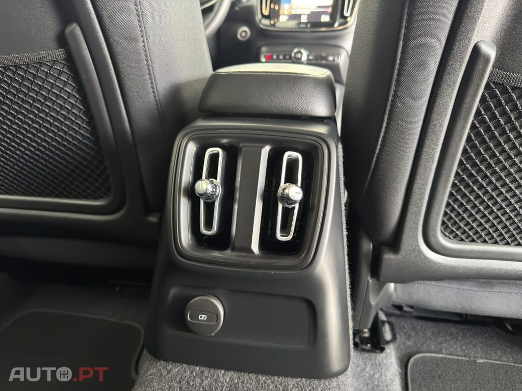 Volvo XC40 1.5 T5 PHEV Inscription Expression