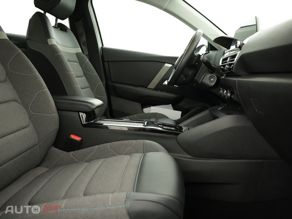 Citroen C4 C4 1.2 PureTech Plus EAT8