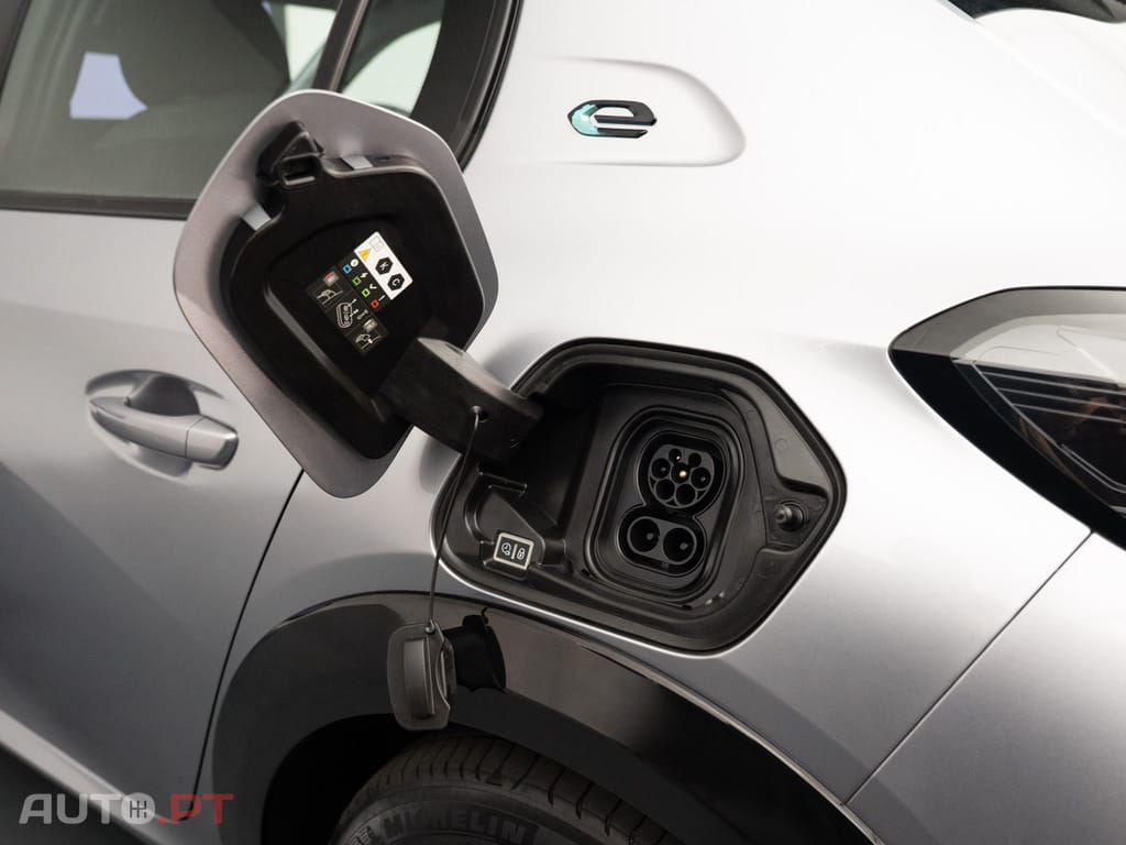 Peugeot E-208 50 kWh Active Pack