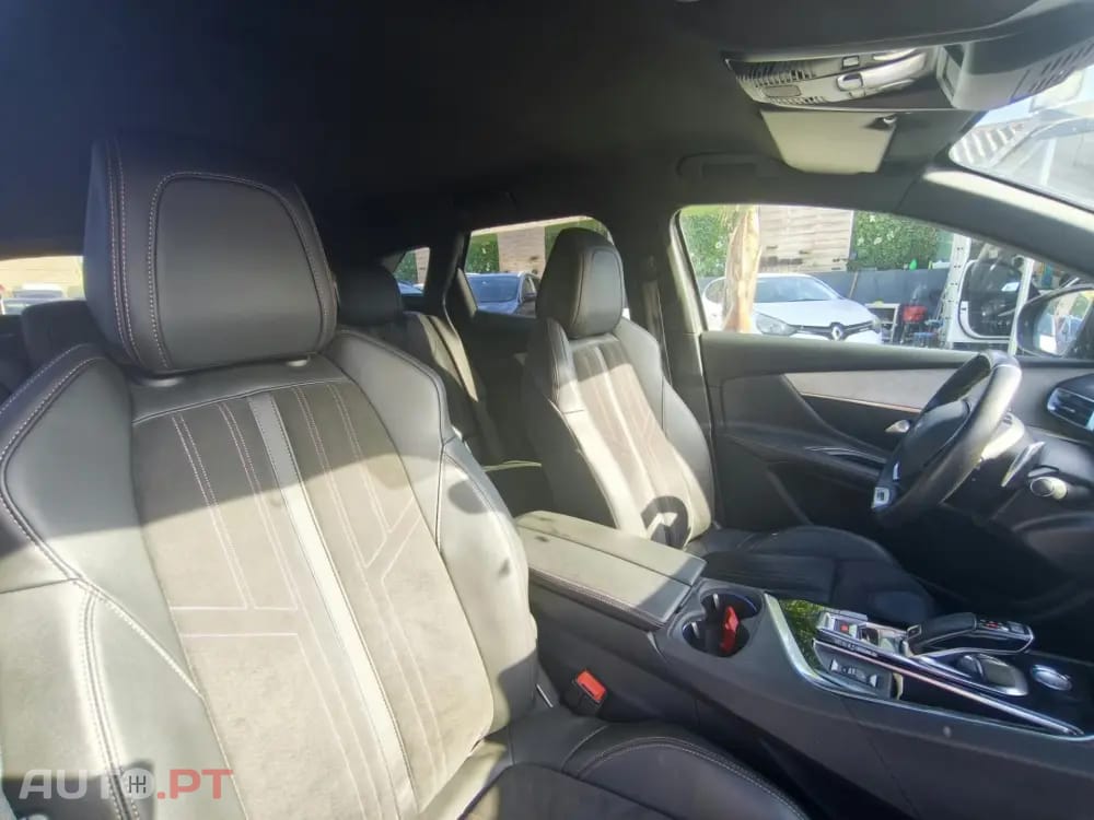 Peugeot 3008 PureTech 130 Stop & Start GPF EAT8 Allure Pack