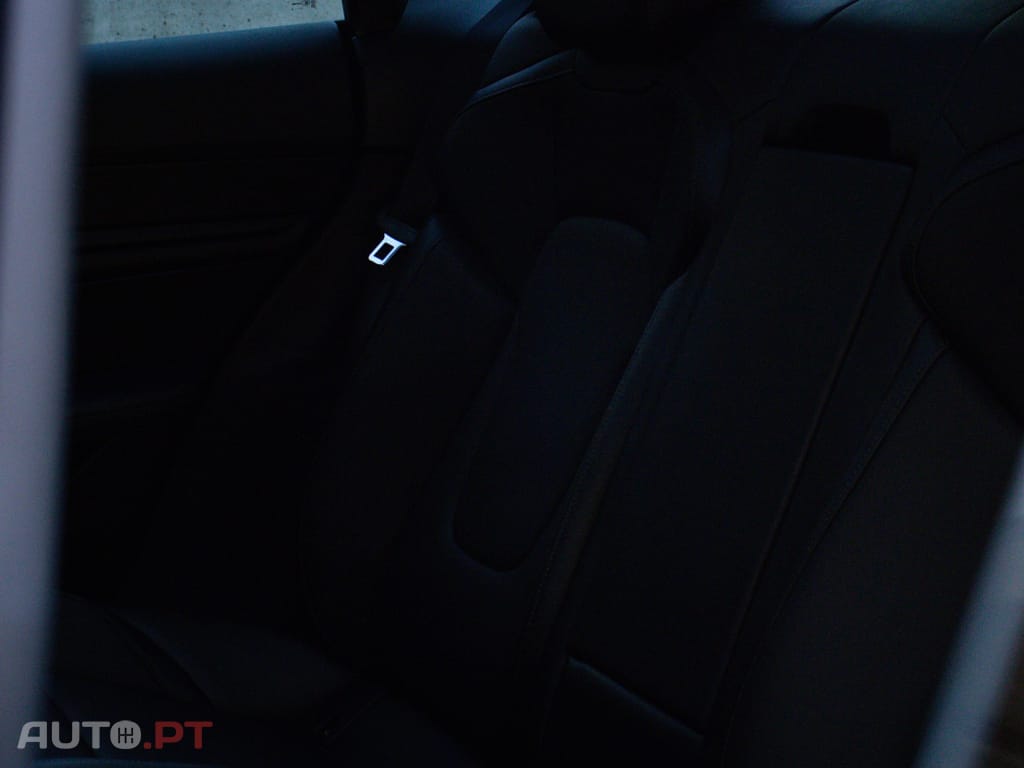Porsche Taycan Standard
