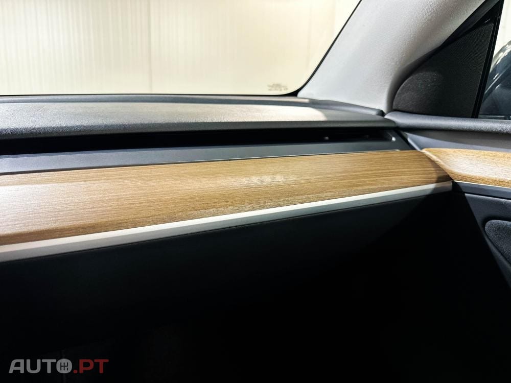 Tesla Model Y Long Range Dual Motor AWD