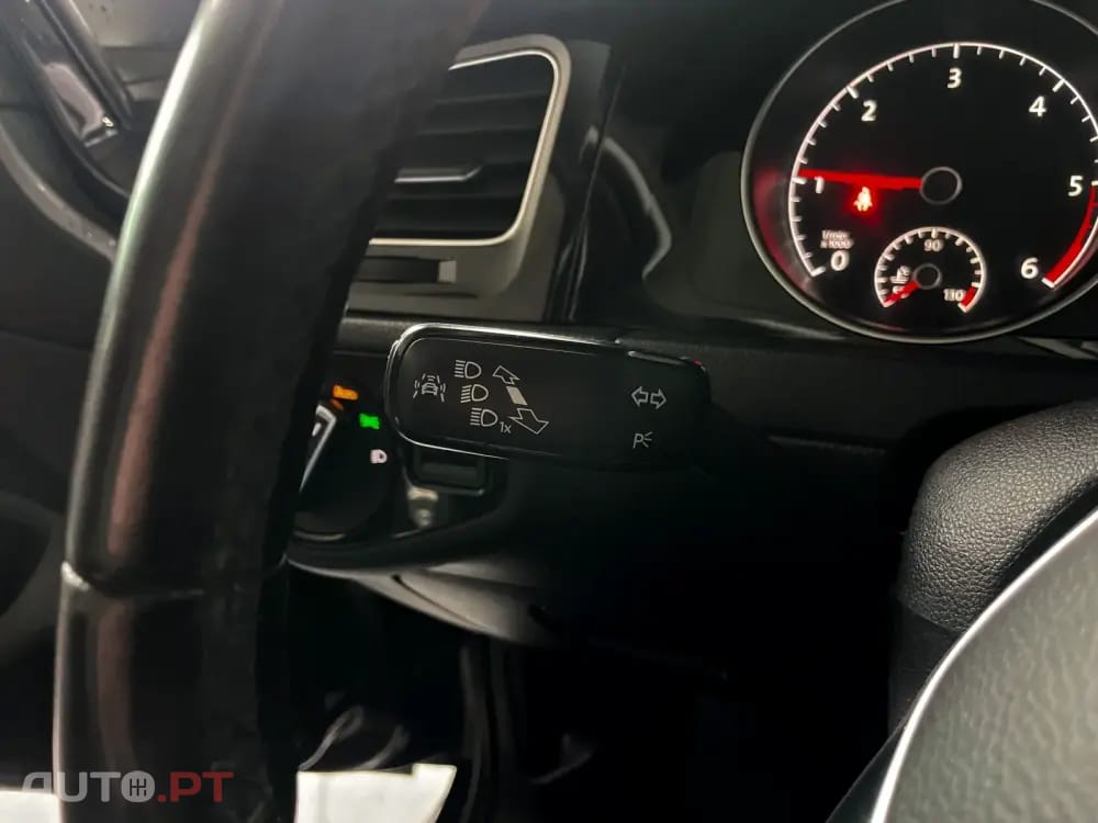 Volkswagen Golf Variant 1.6 TDi GPS Edition — fotografia 35