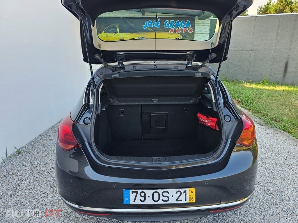 Opel Astra 1.6 CDTi Cosmo S/S J18
