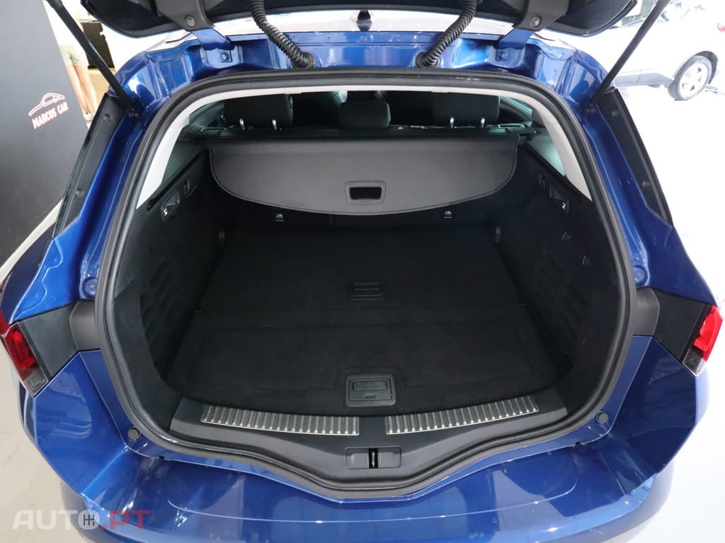 Renault Mégane Sport Tourer 1.5 Blue dCi R.S. Line