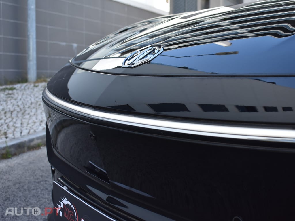 MG Marvel R 70 kWh AWD Performance